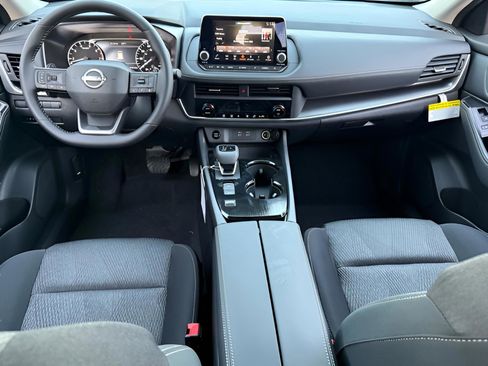 New 2026 Nissan Rogue SV image 17