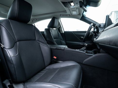 Used 2023 Lexus ES 350 w/ Premium Package image 14