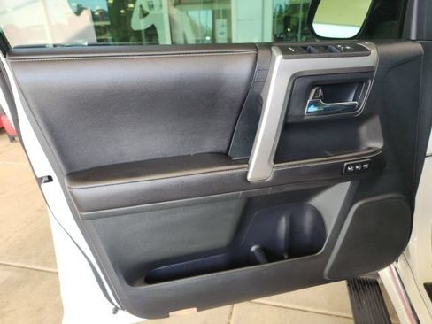 Used 2016 Toyota 4Runner Limited AWD/4WD image 15