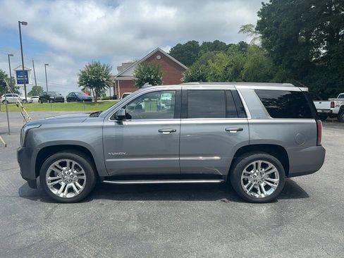 Used 2018 GMC Yukon SLT w/ Premium Edition image 8