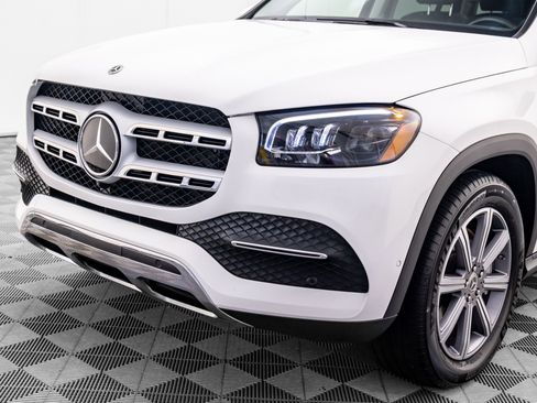 Used 2023 Mercedes-Benz GLS 450 4MATIC image 36