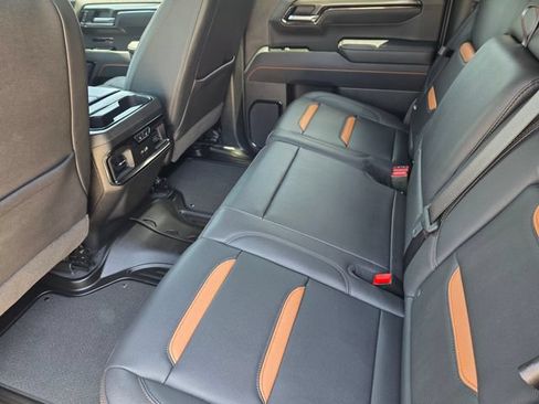 Used 2025 GMC Sierra 1500 AT4 w/ AT4 Premium Package AWD/4WD image 24