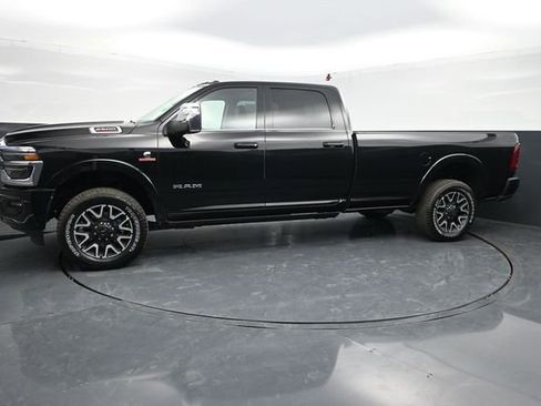 New 2026 RAM 2500 Limited AWD/4WD image 7