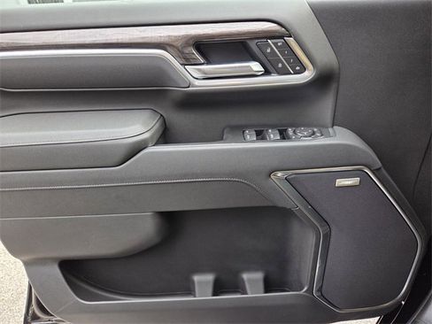 New 2026 Chevrolet Silverado 2500 LTZ w/ LTZ Premium Package image 18