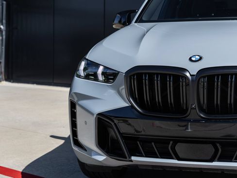 Used 2025 BMW X5 M60i w/ Climate Comfort Package AWD/4WD image 16