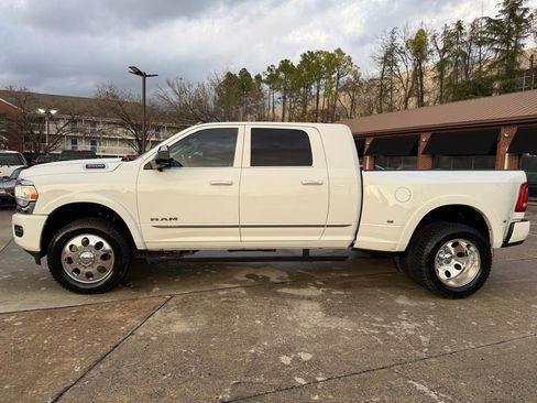 Used 2019 RAM 3500 Limited image 2