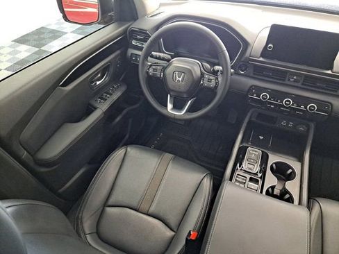 Certified 2025 Honda Pilot EX-L image 15
