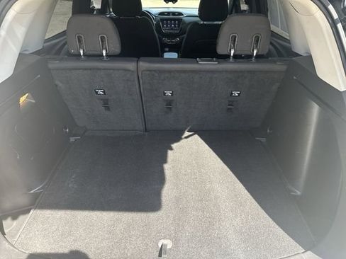 Certified 2022 Chevrolet TrailBlazer LT w/ Convenience Package image 25