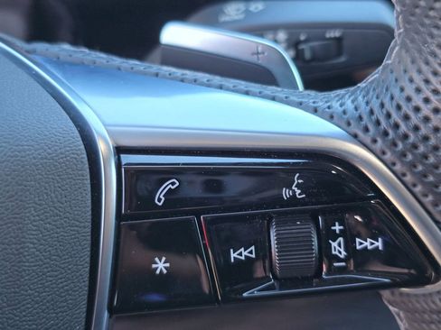 Used 2024 Audi SQ8 e-tron Premium Plus w/ Black Optic Package image 26