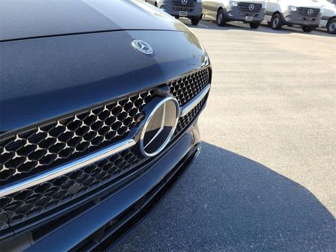 New 2025 Mercedes-Benz C 300 Sedan image 10