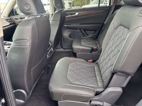 New 2026 Volkswagen Atlas SEL Premium R-Line AWD/4WD image 13