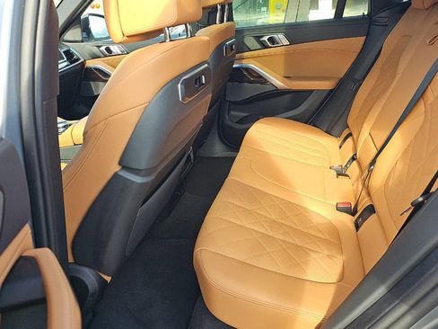 Used 2026 BMW X6 xDrive40i w/ Climate Comfort Package image 3