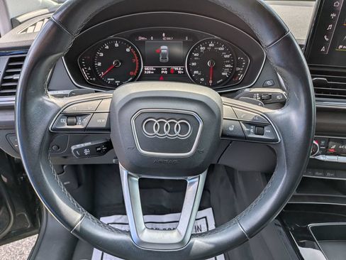 Used 2023 Audi Q5 2.0T Premium w/ Convenience Package AWD/4WD image 16