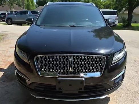 Used 2019 Lincoln MKC Premiere FWD image 2