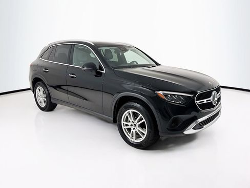 Used 2023 Mercedes-Benz GLC 300 4MATIC image 1