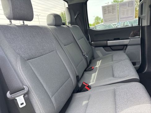 Used 2025 Ford F150 Lightning XLT AWD/4WD image 39