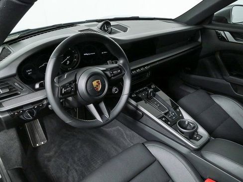 Certified 2021 Porsche 911 Carrera image 4