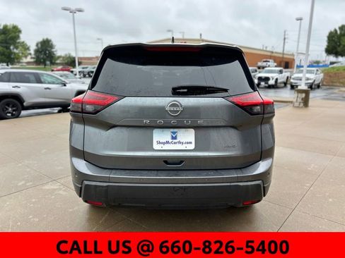 Used 2025 Nissan Rogue SV AWD/4WD image 8