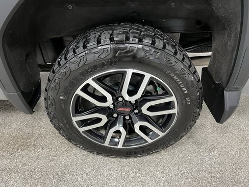 Used 2024 GMC Sierra 1500 AT4 image 19