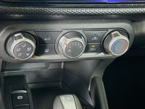Used 2024 Nissan Kicks SV FWD image 22