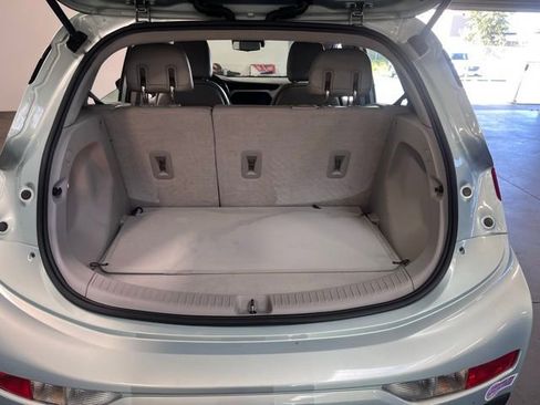 Used 2019 Chevrolet Bolt Premier w/ Infotainment Package image 16