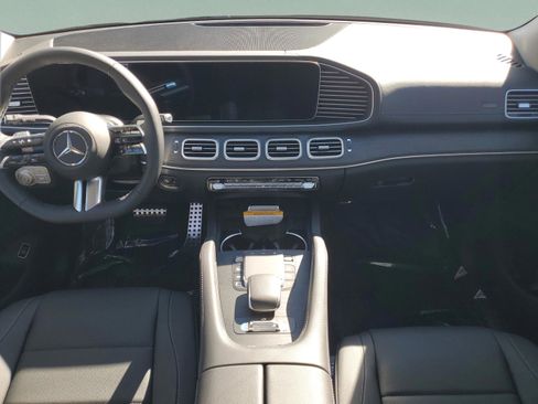 New 2026 Mercedes-Benz GLS 450 4MATIC image 19