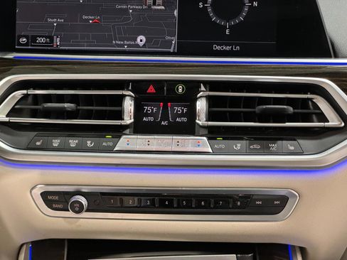 Used 2020 BMW X5 xDrive40i w/ Premium Package image 16