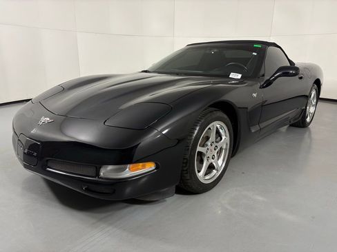 Used 2003 Chevrolet Corvette Base w/ Preferred Equipment Group1 image 7