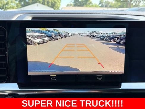 Used 2023 Chevrolet Silverado 1500 LT AWD/4WD image 23