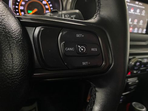 Used 2022 Jeep Wrangler Unlimited Sport image 17