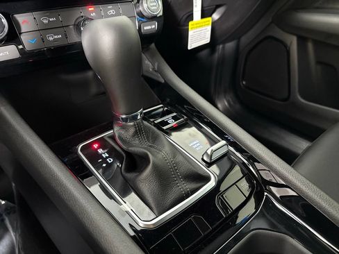 New 2026 Jeep Compass Latitude AWD/4WD image 31