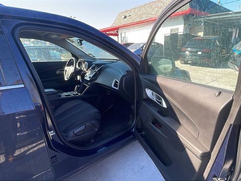 Used 2017 Chevrolet Equinox LT w/ Convenience Package AWD/4WD image 7