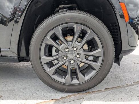 New 2026 Jeep Grand Cherokee Limited Reserve image 10