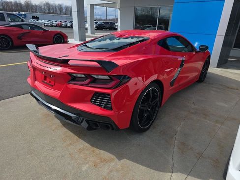 Used 2024 Chevrolet Corvette Stingray Premium Cpe w/ Z51 Performance Package RWD image 3