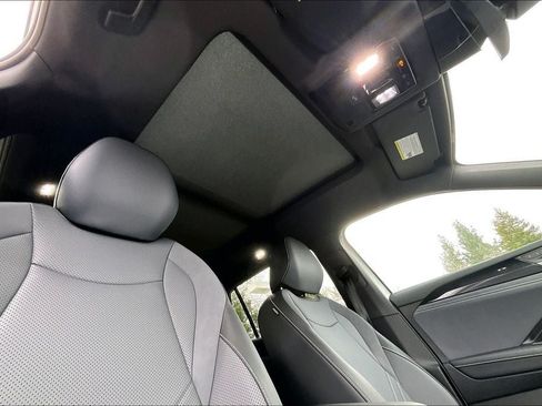 New 2026 Volkswagen Tiguan SE R-Line AWD/4WD image 26