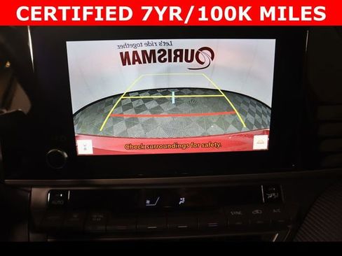 Used 2025 Toyota Camry SE FWD image 28