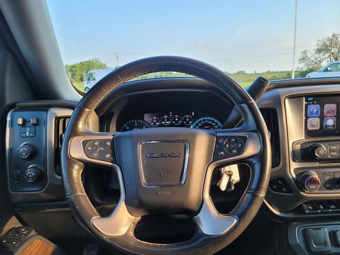 Used 2018 GMC Sierra 1500 Denali w/ Denali Ultimate Package AWD/4WD image 15