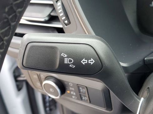 New 2025 Ford Escape SE w/ Class II Trailer Tow Package image 18