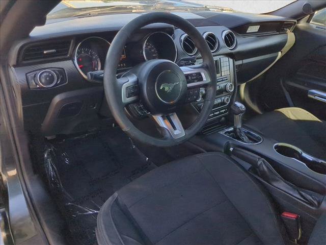 Used 2015 Ford Mustang Coupe RWD image 10
