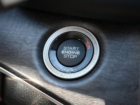 Used 2023 Jeep Grand Cherokee 4WD 4xe image 40