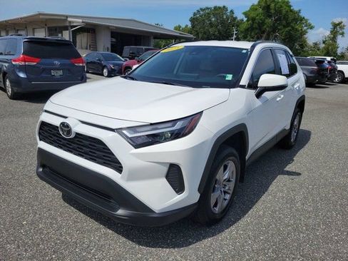 Used 2025 Toyota RAV4 XLE FWD image 14