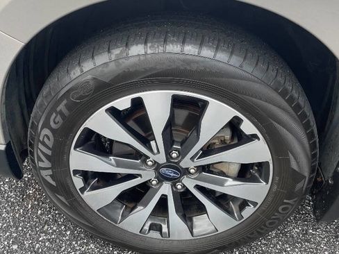 Used 2017 Subaru Outback 2.5i Limited image 30
