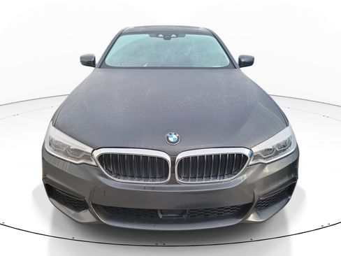 Used 2019 BMW 540i w/ M Sport Package image 2