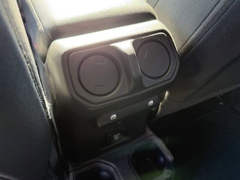 Used 2020 Jeep Gladiator Overland image 26