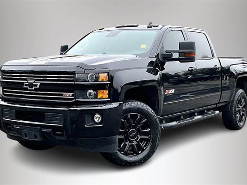 Used 2017 Chevrolet Silverado 2500 LTZ w/ Midnight Edition image 3
