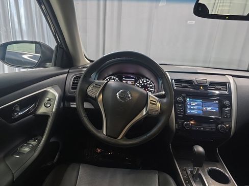 Used 2015 Nissan Altima 2.5 SL w/ Technology Package image 11