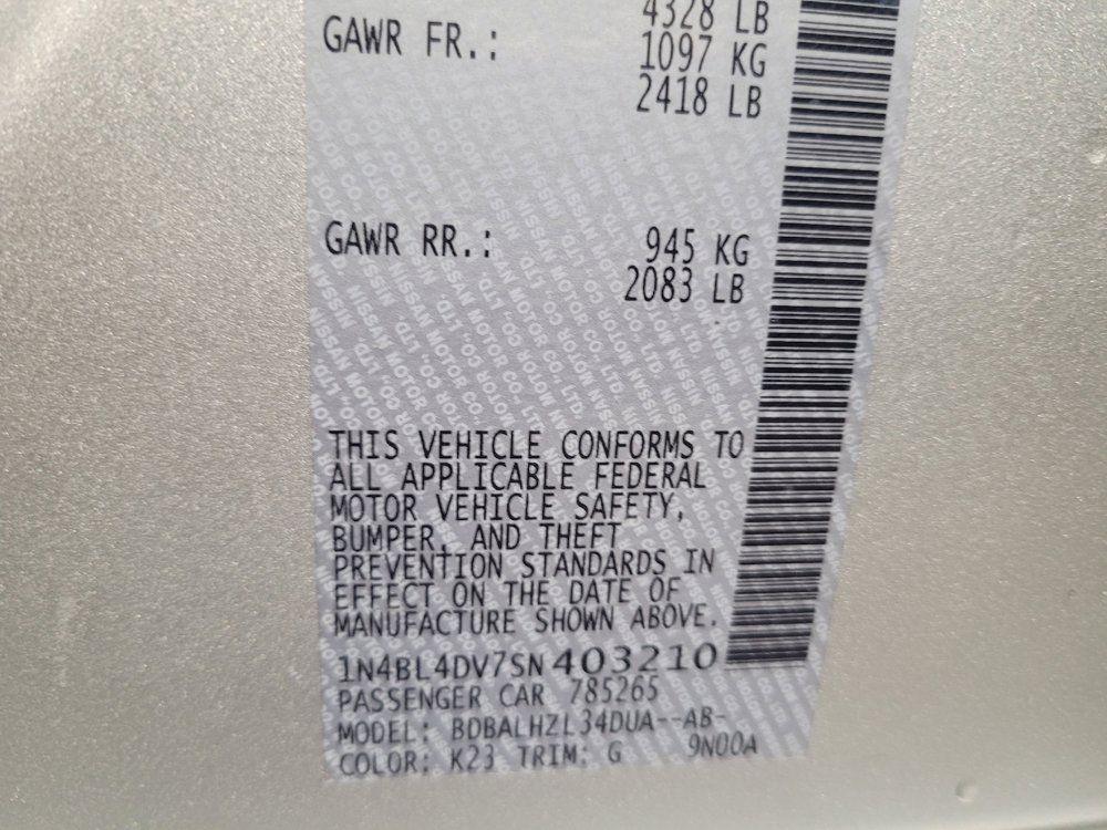 Used 2025 Nissan Altima 2.5 SV FWD image 33