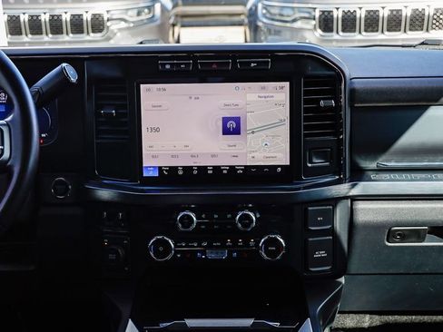 Used 2024 Ford F250 Lariat image 14