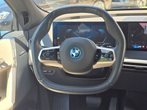 Used 2024 BMW iX xDrive50 w/ Sport Package AWD/4WD image 19
