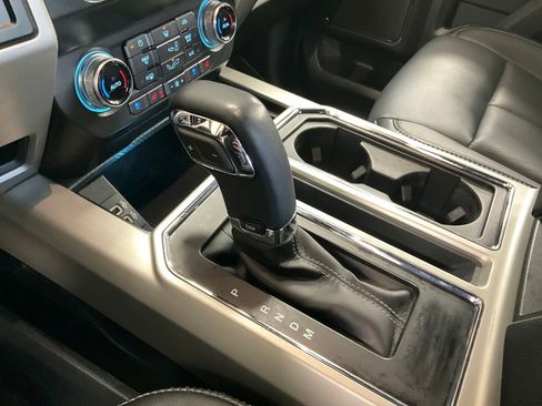 Used 2019 Ford F150 Lariat w/ Equipment Group 502A Luxury image 22